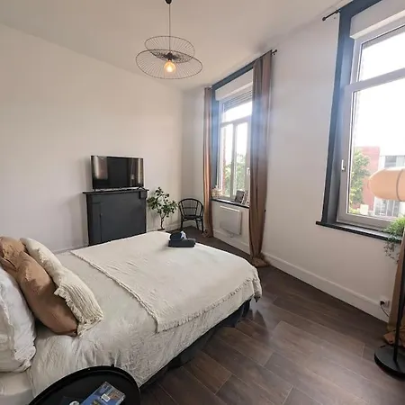 Barbieux, Au Pied Du Metro